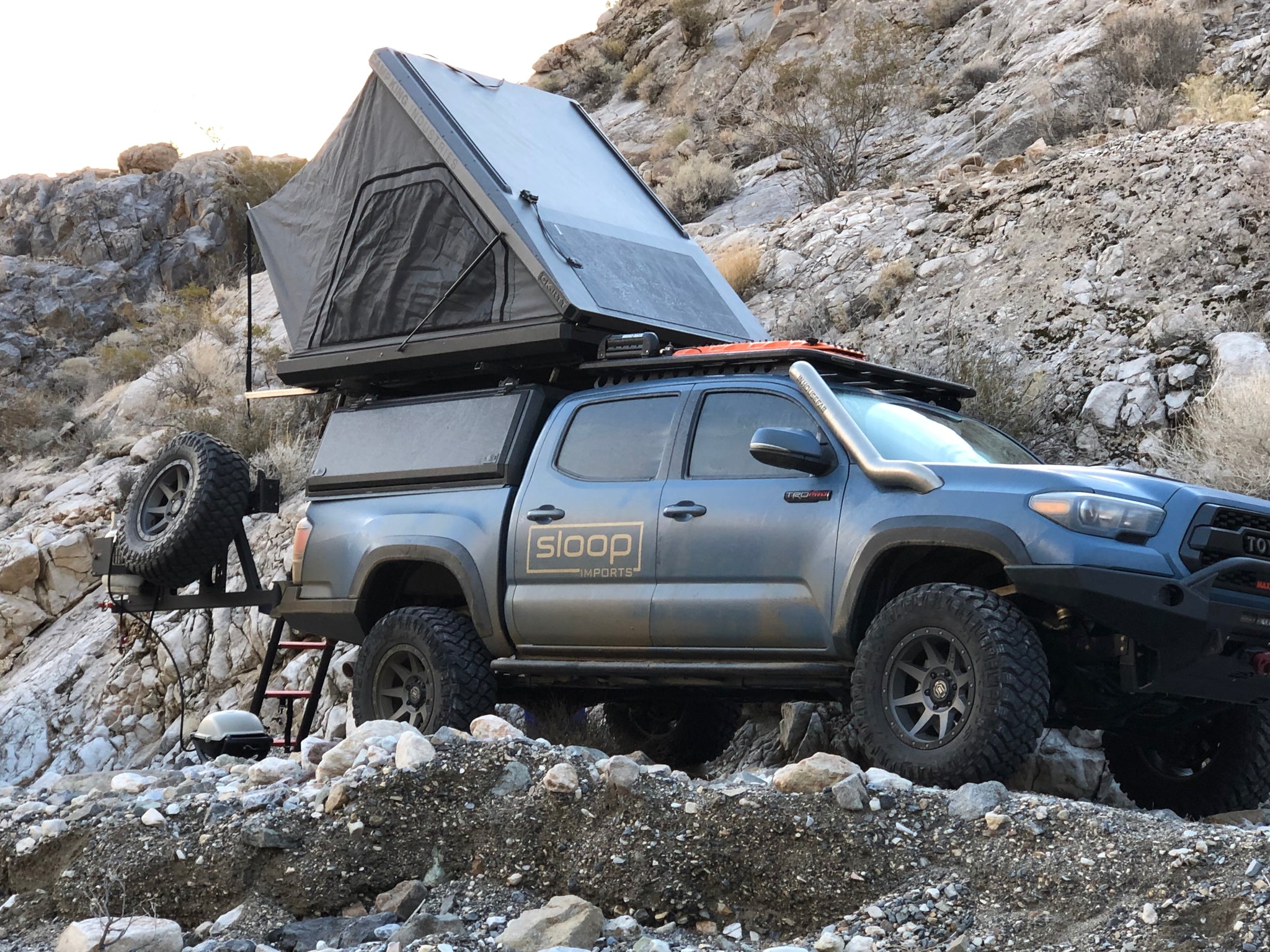 4thD Solar Panels with Merlin Solar Grid Sloop Imports