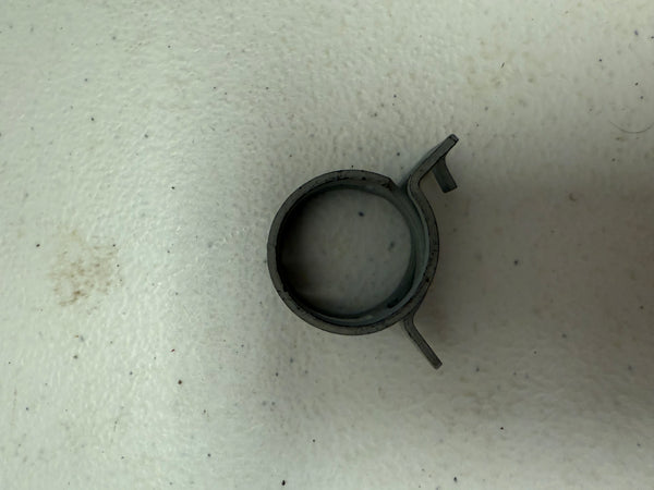 Spring hose clamp